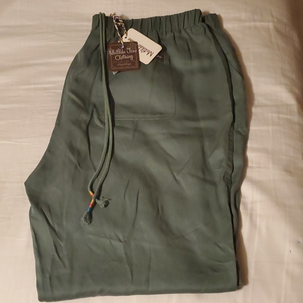 Matilda Jane Field Notes Pant jogger green